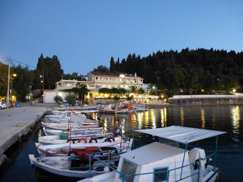 Golden Sunset Otel Mpoukaris Dış mekan fotoğraf