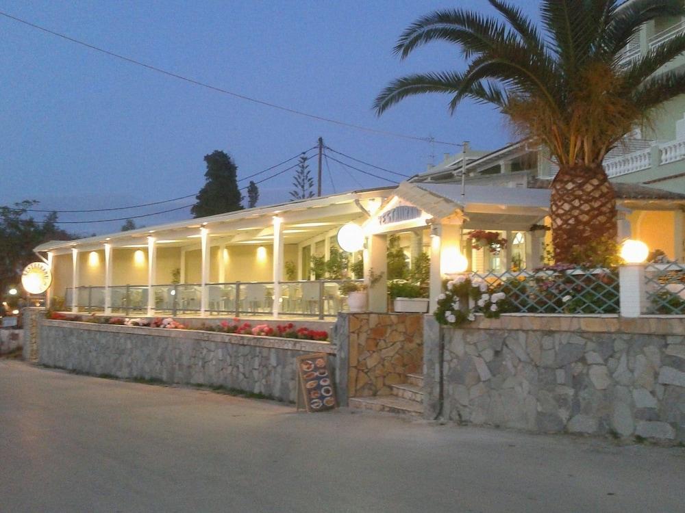 Golden Sunset Otel Mpoukaris Dış mekan fotoğraf