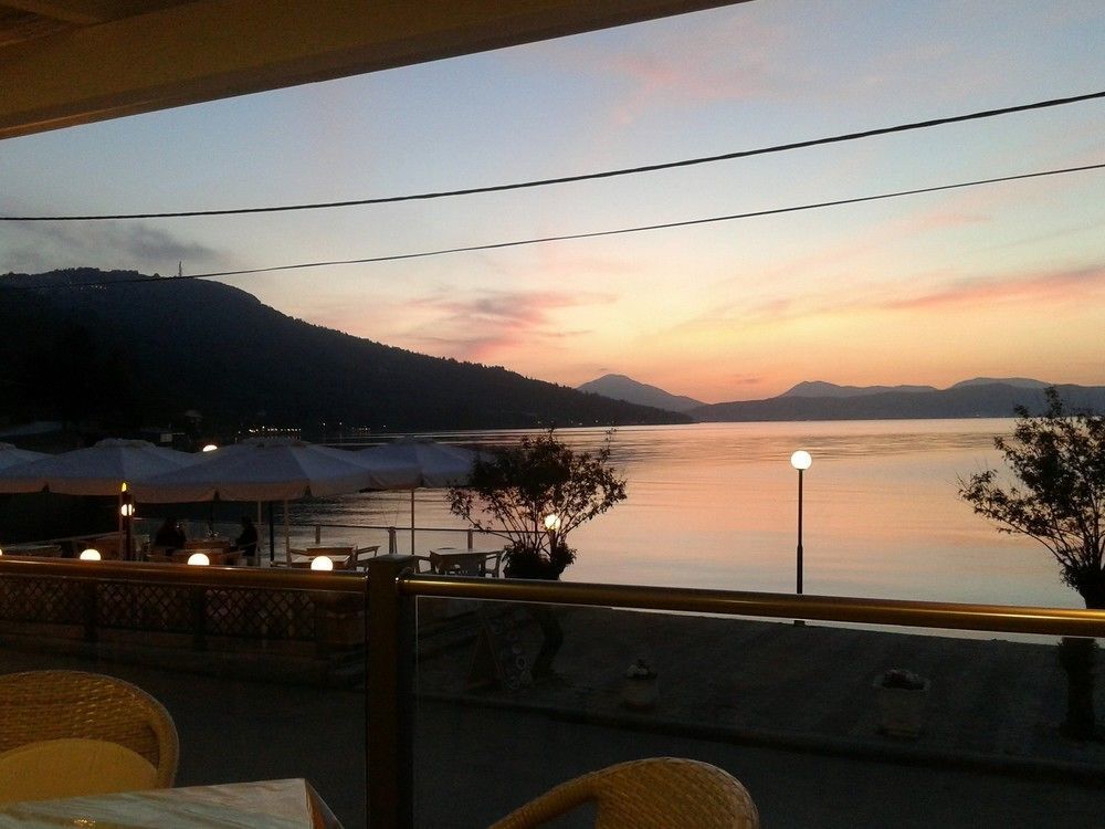 Golden Sunset Otel Mpoukaris Dış mekan fotoğraf