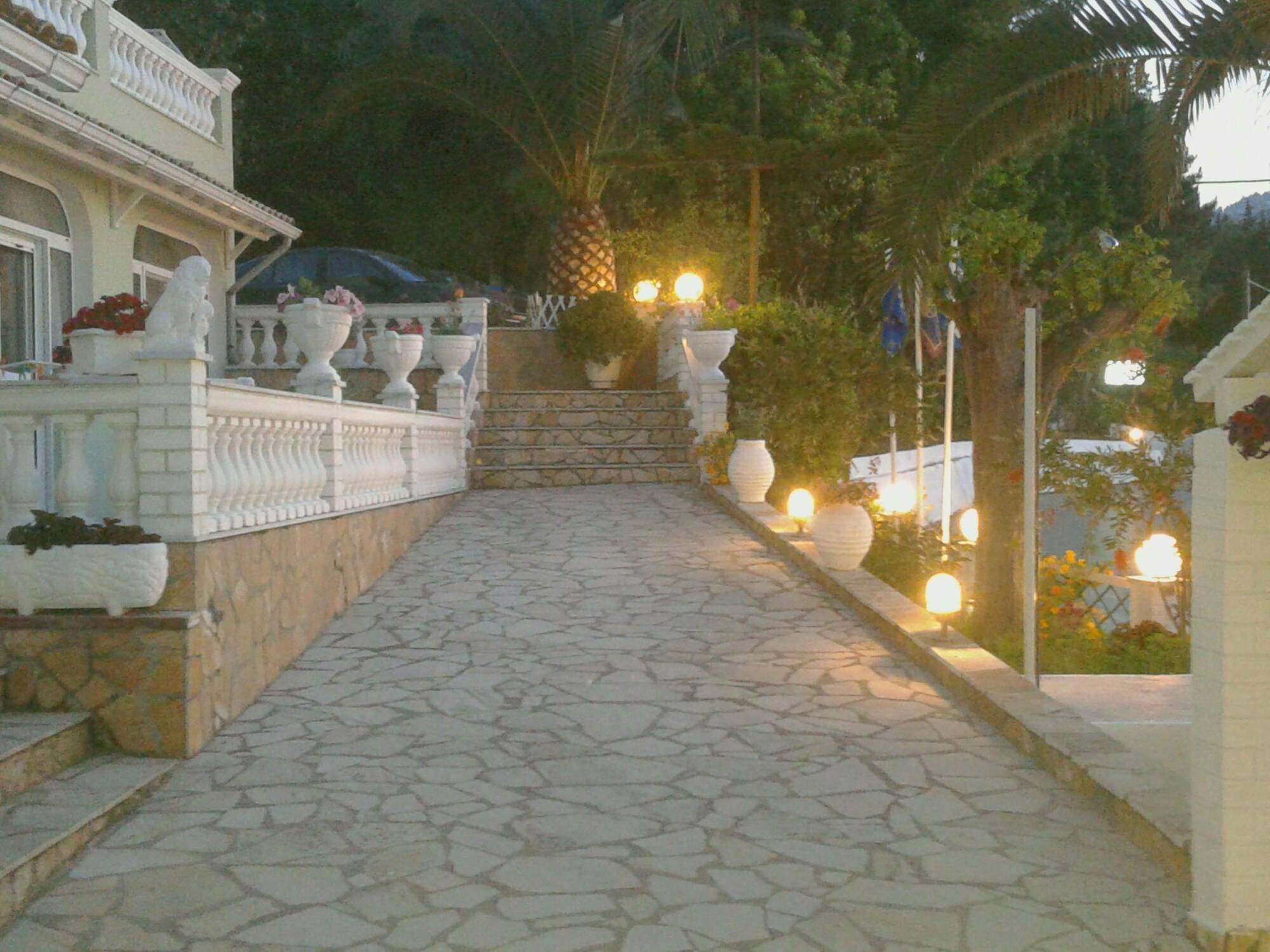 Golden Sunset Otel Mpoukaris Dış mekan fotoğraf